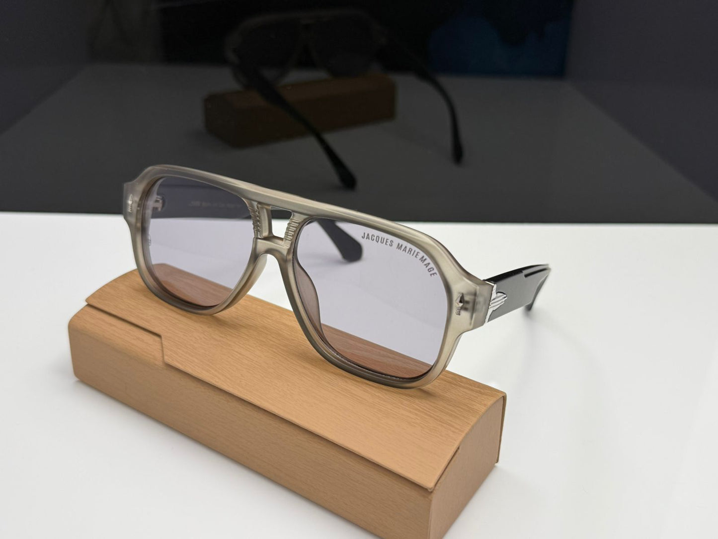 Thick Frame Retro Aviator Glasses For Day-Night Use For Fashion Lovers
