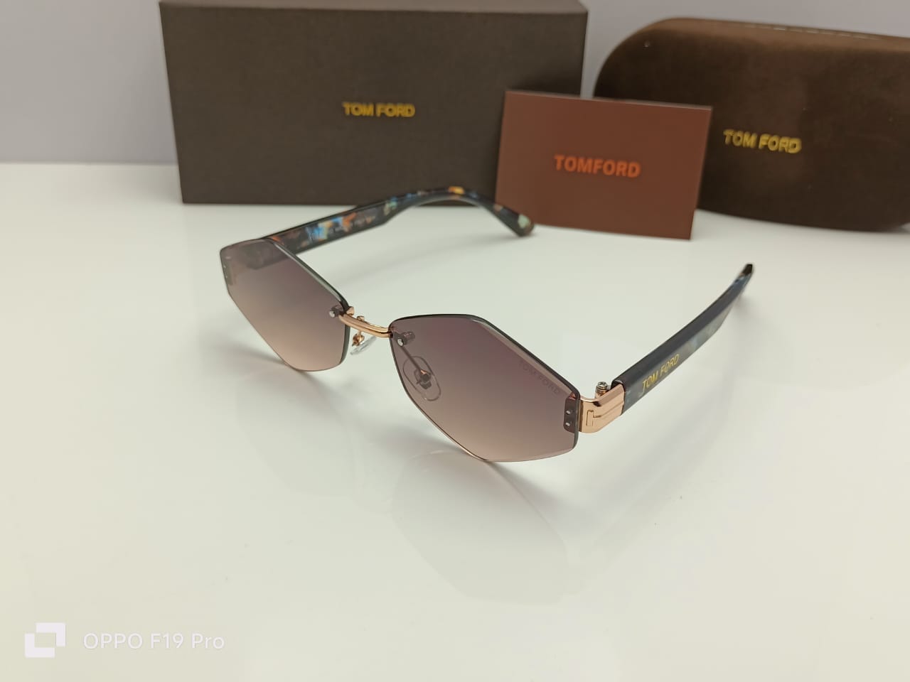 Hexagon Rimless Sunglass for Women