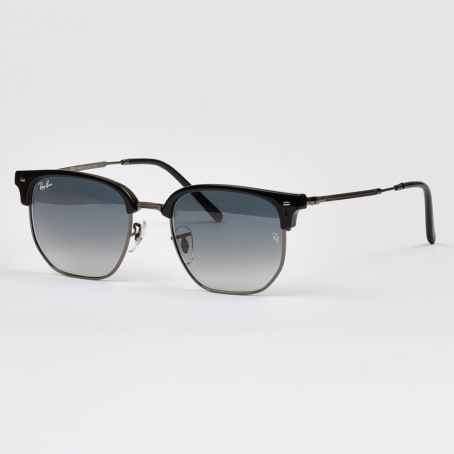 RB4416 New Club Master Sunglasses with Geometric Edges.