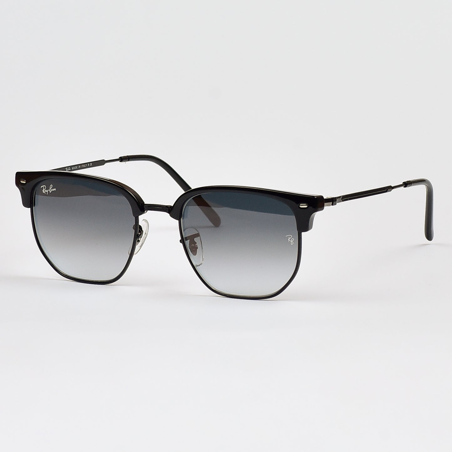 RB4416 New Club Master Sunglasses with Geometric Edges.