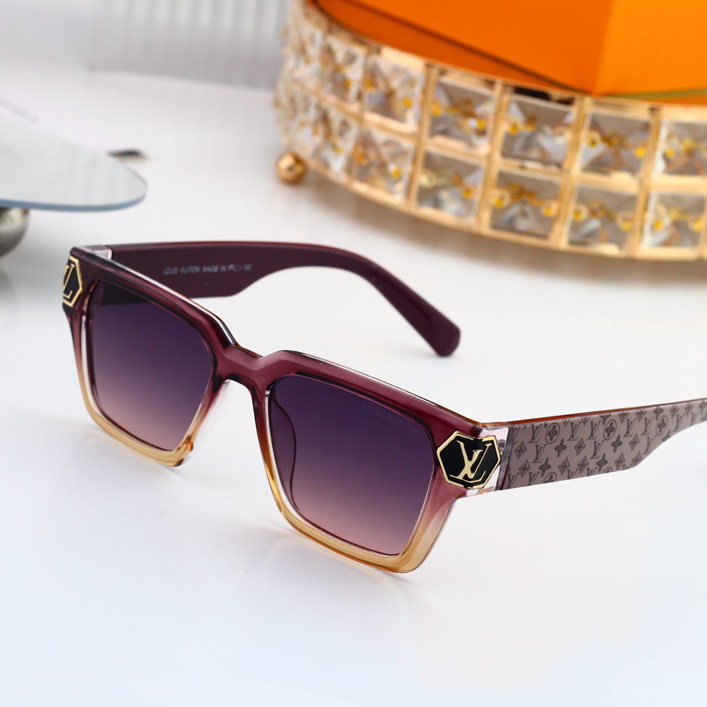 Luxurious & Elegant Sn Glasses For Men - Women